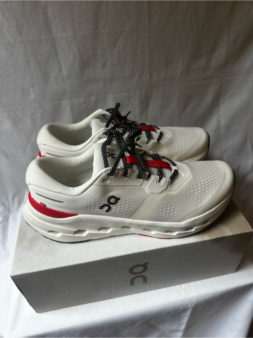 On Running White and Red Men’s Athletic Sneakers